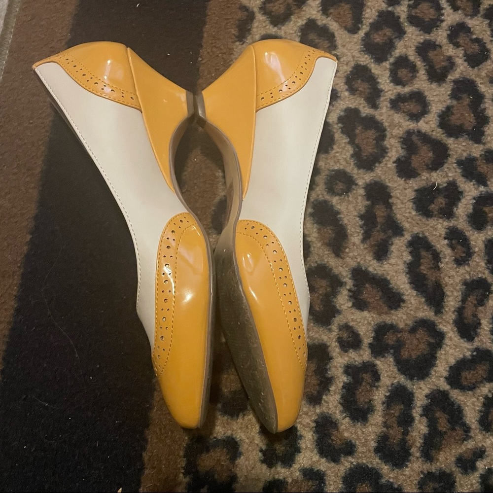 B.A.I.T. Ida pumps size 10 - Picture 2 of 4